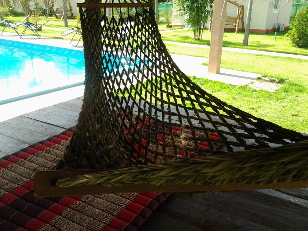 Moon River Resort Ubon Ratchathani Buitenkant foto